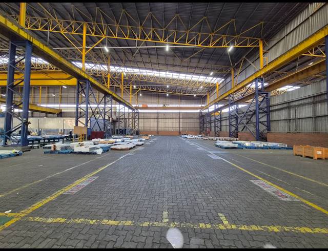 3,240M² FACTORY TO LET IN ROODEKOP